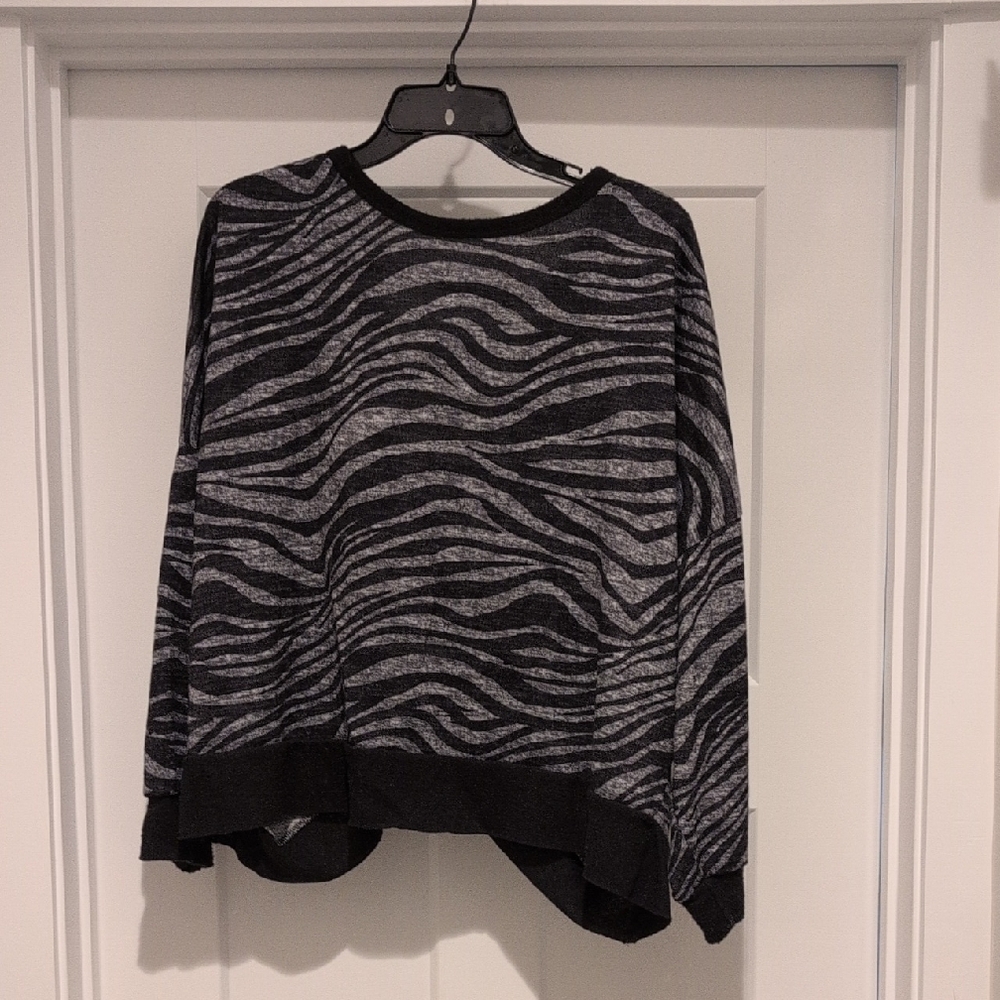 Vintage Havana Black and Gray Crew Neck Sweater with Zebra Print And Cutout Back